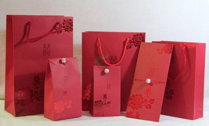 tui-giay-dung-qua-cuoi-1
